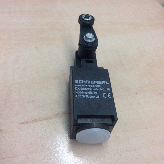 Position switch for Linde series 113/114/115/117 - 转向柱开关 适用于 材料装卸设备:图1 Position switch for Linde series 113/114/115/117 - 转向柱开关 适用于 材料装卸设备:图1
