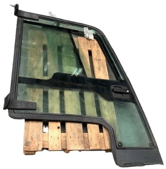 Right door for Nissan - 车门及其零件 适用于 材料装卸设备:图3 Right door for Nissan - 车门及其零件 适用于 材料装卸设备:图3