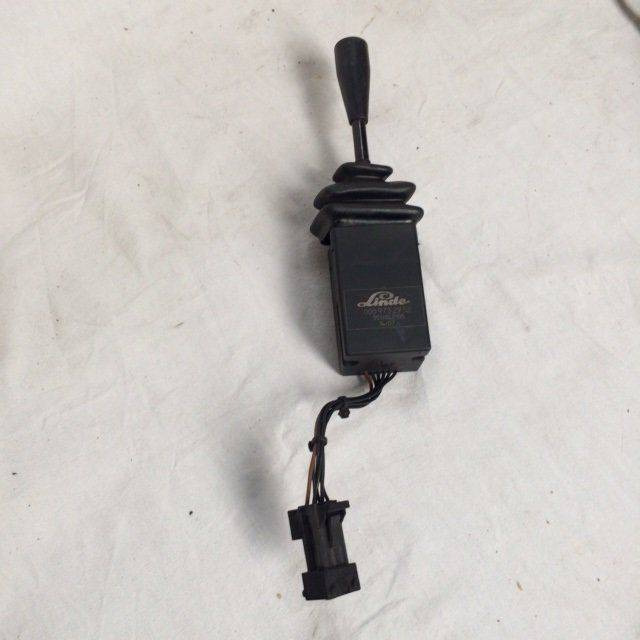 Switch for Linde E14-20-02, Series 335-02 - 转向柱开关 适用于 材料装卸设备:图1 Switch for Linde E14-20-02, Series 335-02 - 转向柱开关 适用于 材料装卸设备:图1