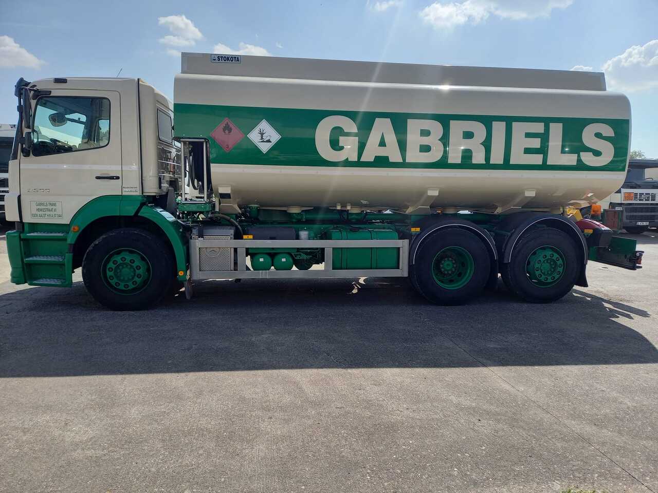 罐车 MERCEDES AXOR:图10 罐车 MERCEDES AXOR:图10