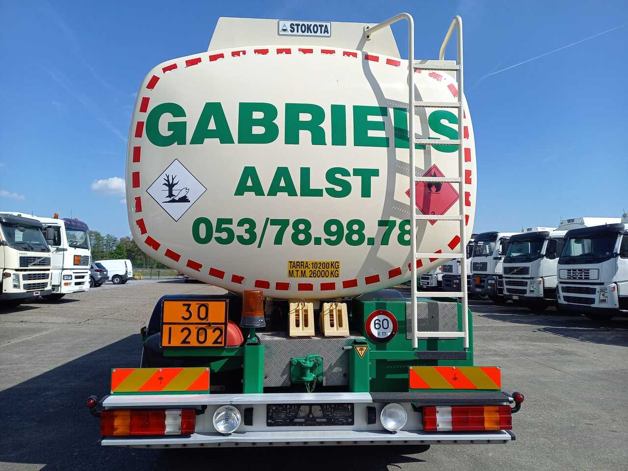 罐车 MERCEDES AXOR:图8 罐车 MERCEDES AXOR:图8