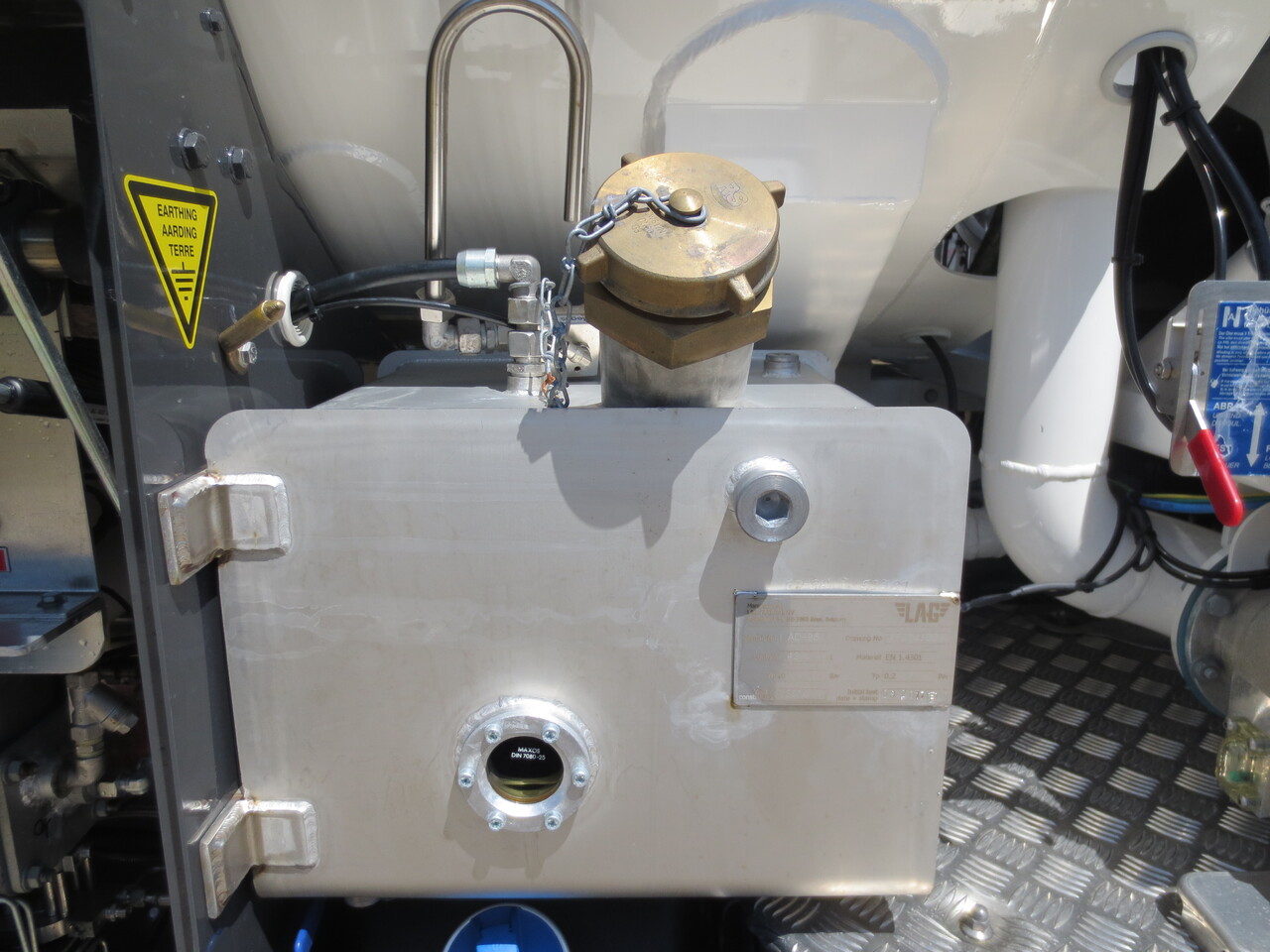 SCANIA G370 - 罐车:图5 SCANIA G370 - 罐车:图5