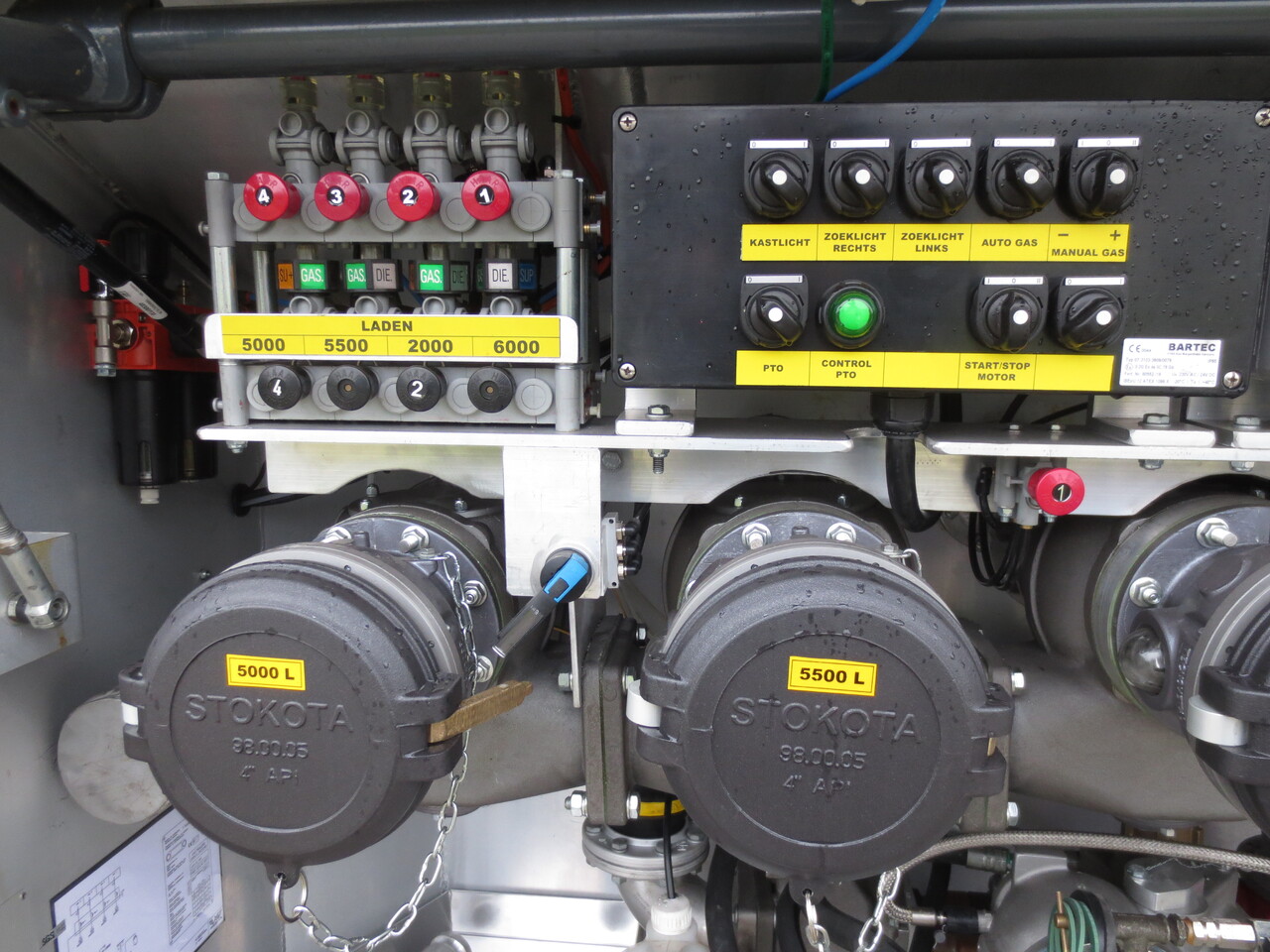 SCANIA G370 - 罐车:图2 SCANIA G370 - 罐车:图2