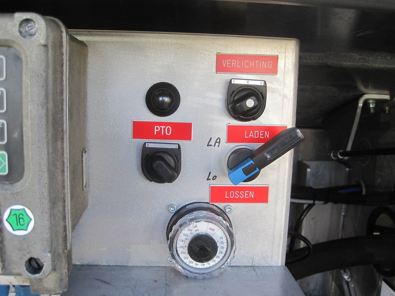 SCANIA G370 - 罐车:图4 SCANIA G370 - 罐车:图4