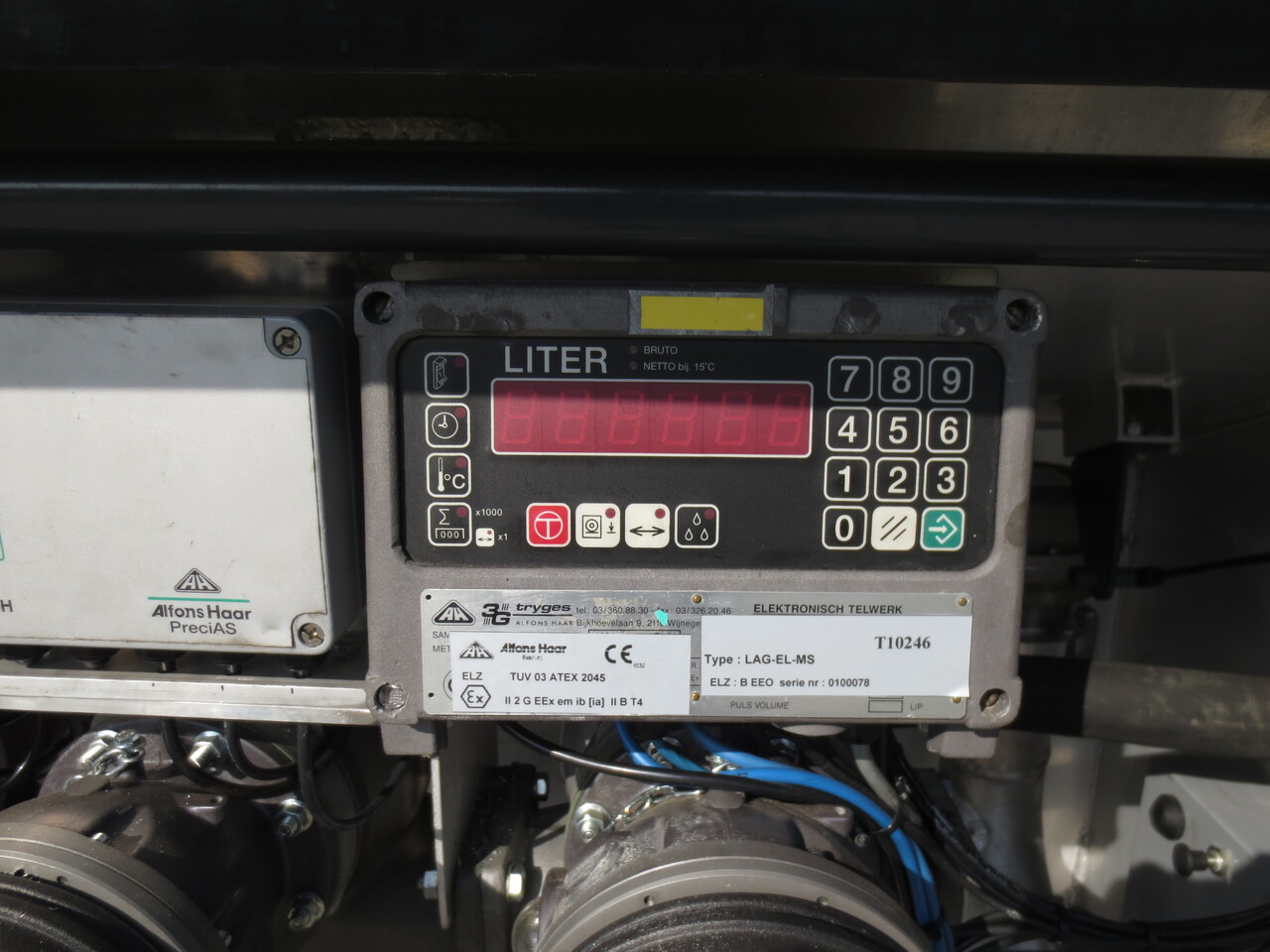 SCANIA G370 - 罐车:图2 SCANIA G370 - 罐车:图2