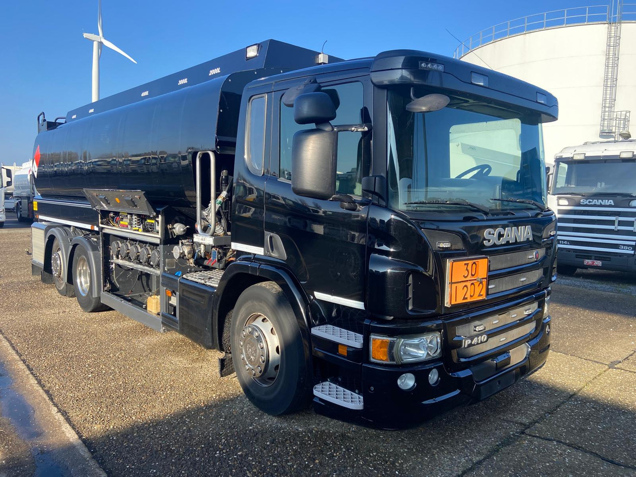 SCANIA P410 - 罐车:图2 SCANIA P410 - 罐车:图2