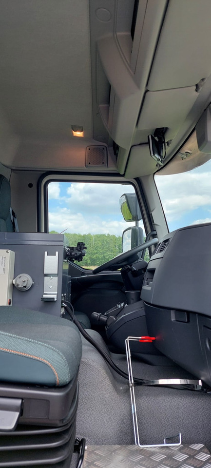 VOLVO FL - 罐车:图4 VOLVO FL - 罐车:图4