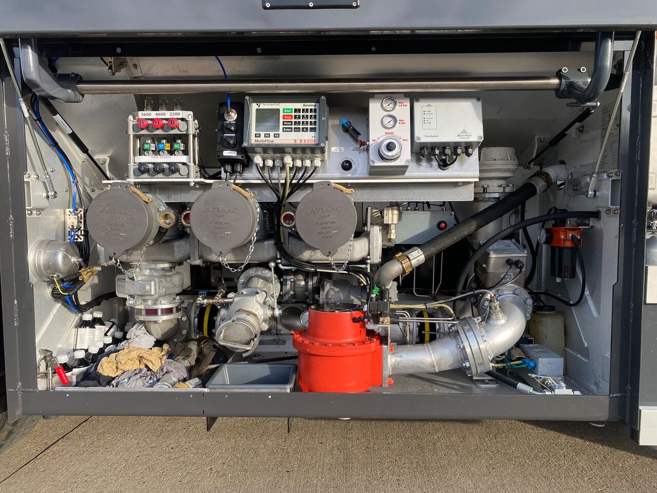 VOLVO FL - 罐车:图3 VOLVO FL - 罐车:图3