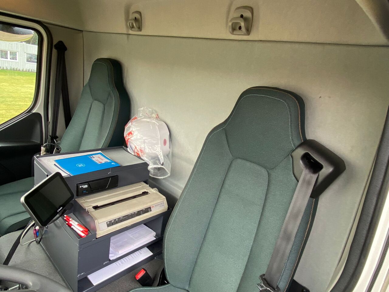 VOLVO FL - 罐车:图3 VOLVO FL - 罐车:图3