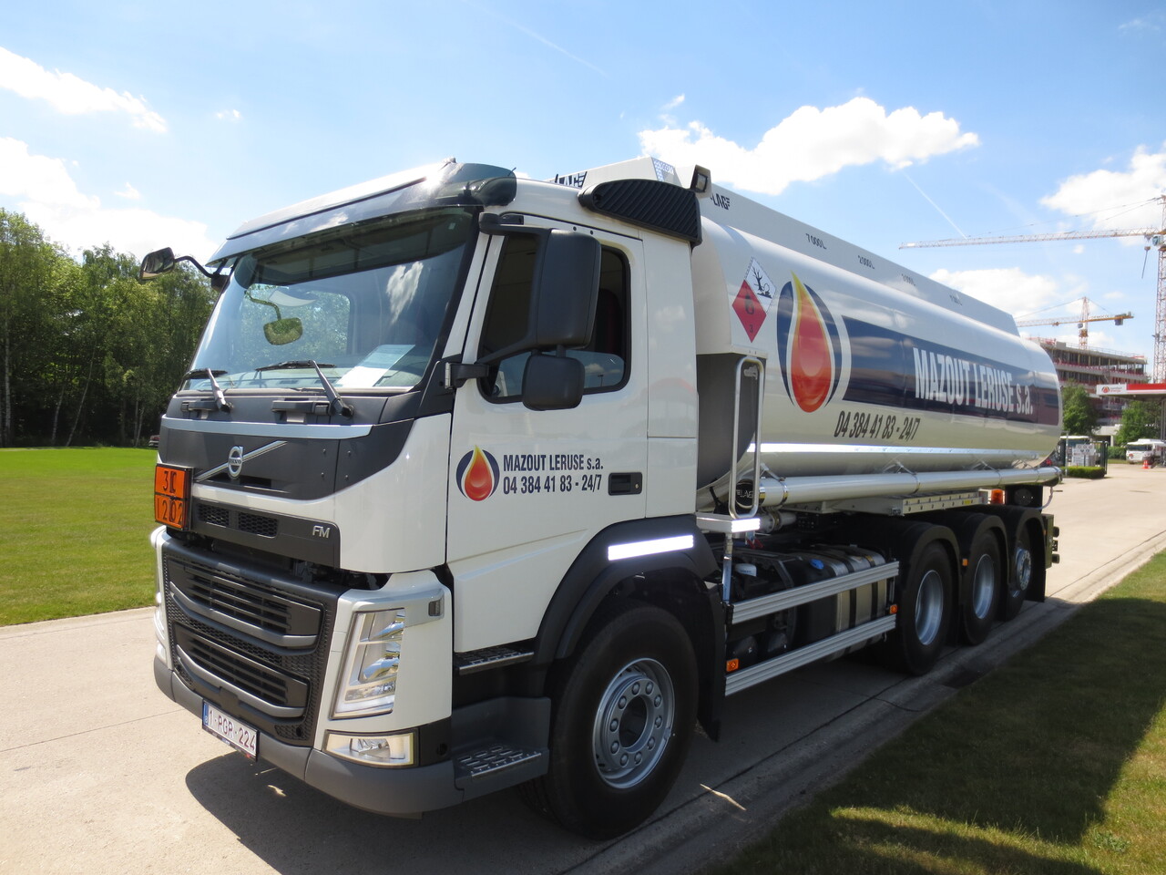 VOLVO FM - 罐车:图1 VOLVO FM - 罐车:图1
