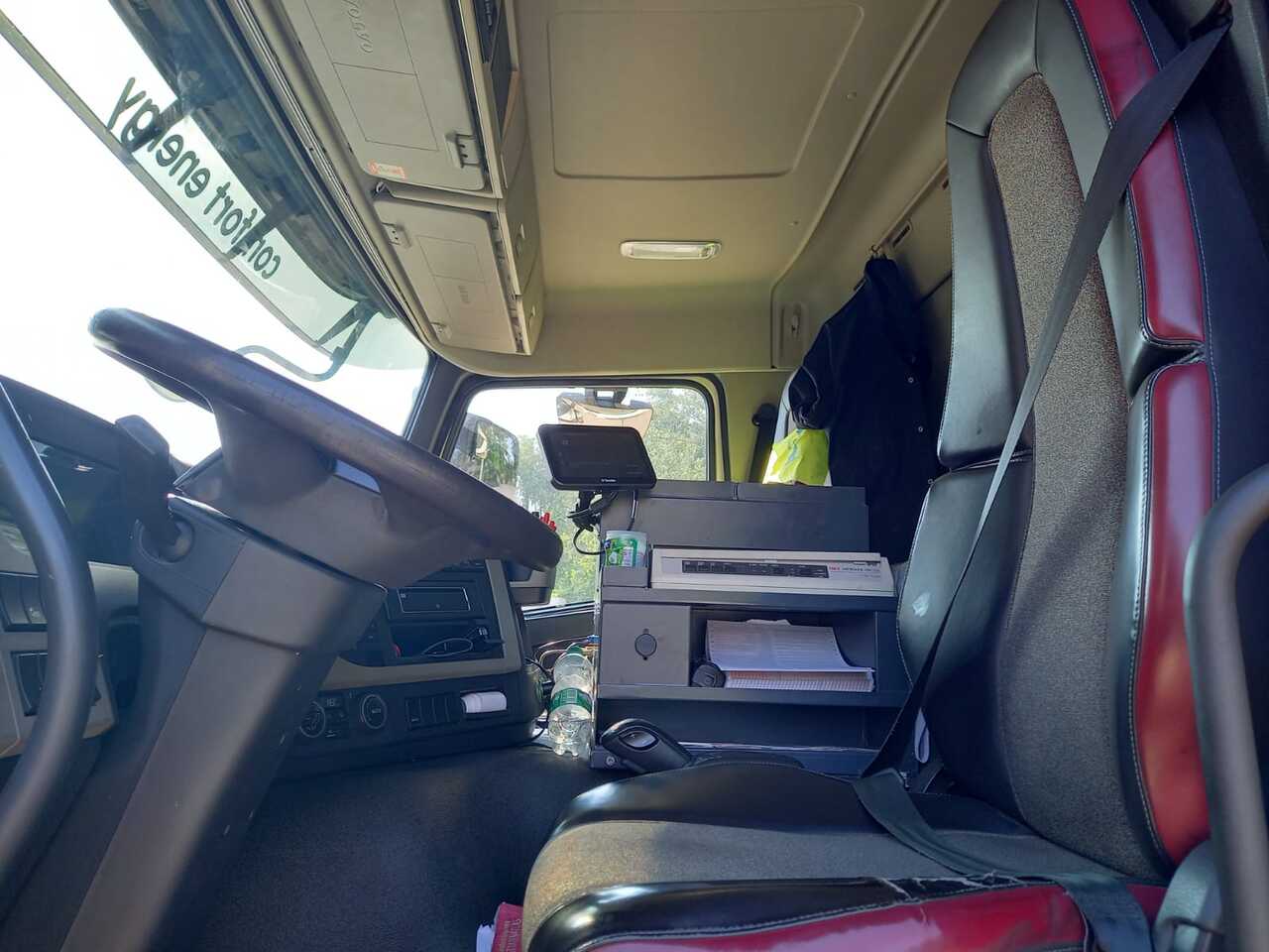 VOLVO FM - 罐车:图4 VOLVO FM - 罐车:图4
