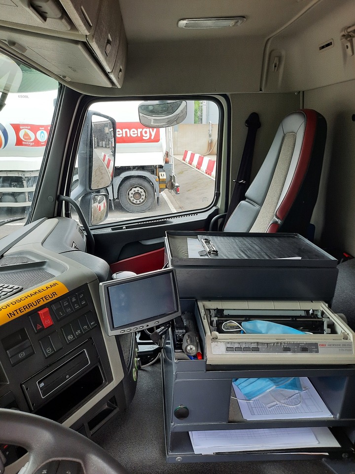 VOLVO FM - 罐车:图3 VOLVO FM - 罐车:图3