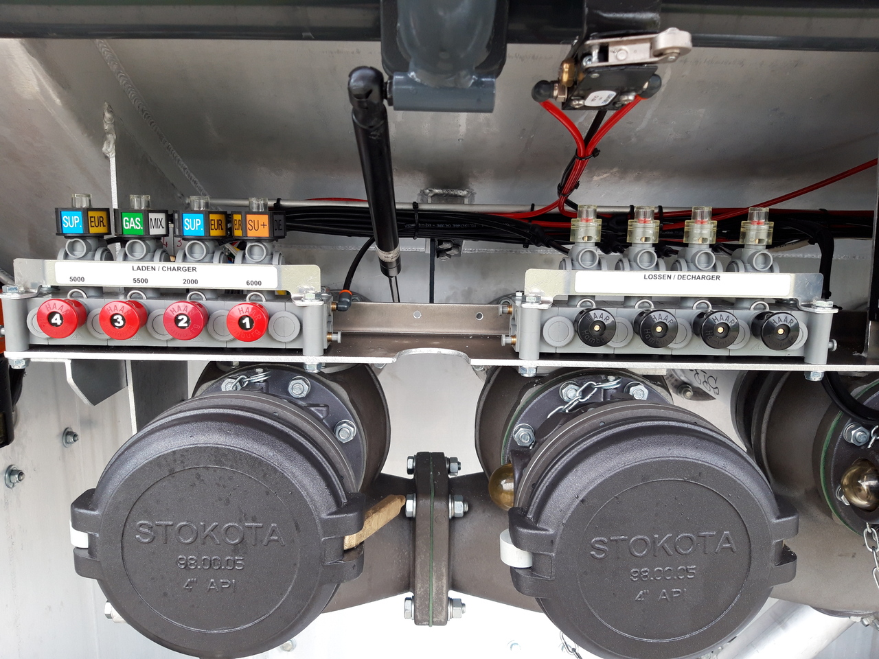 VOLVO FM - 罐车:图3 VOLVO FM - 罐车:图3