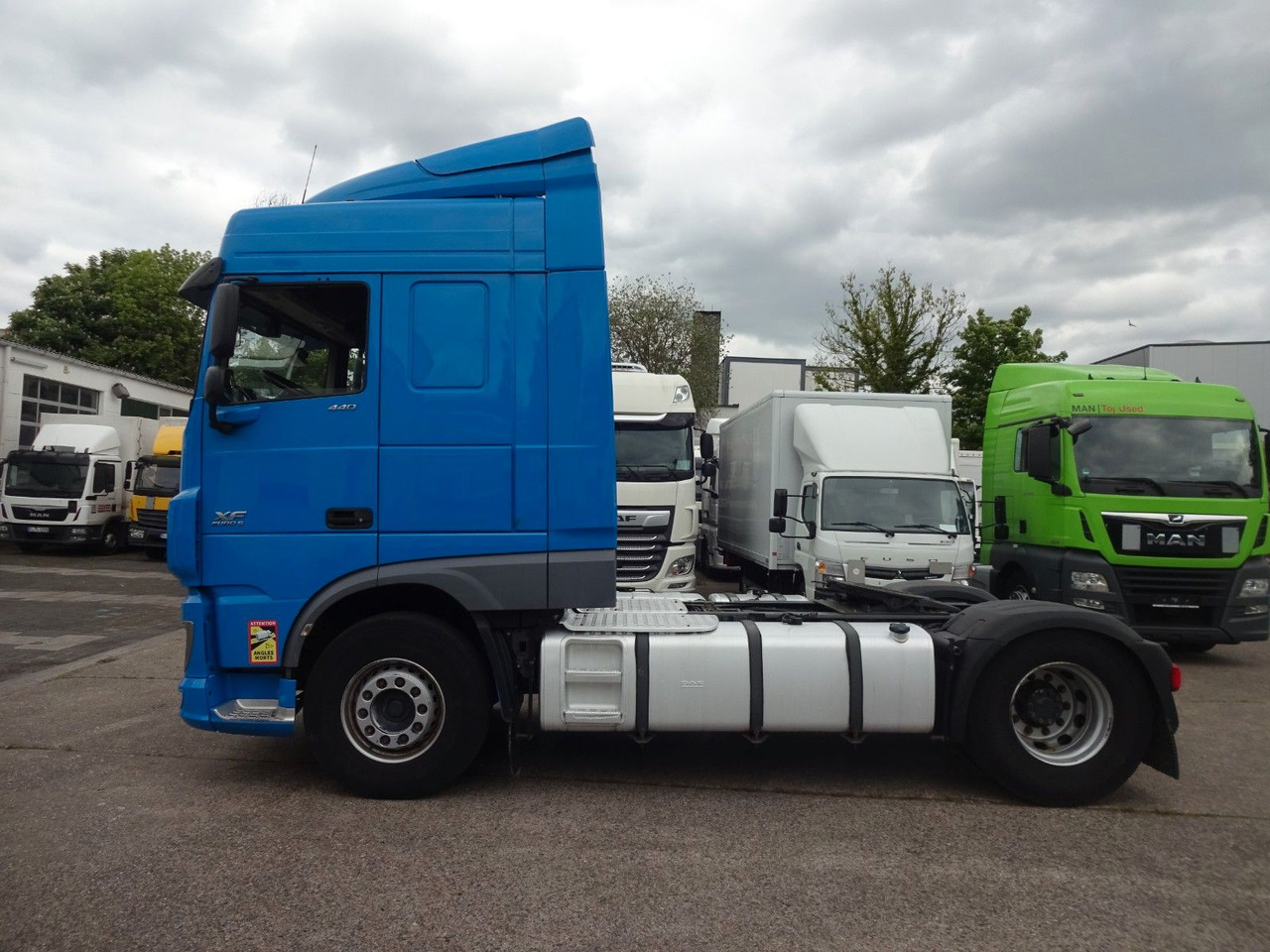 DAF XF 440, SC, Klima, 2 x Tank, Intarder, Standklim - 牵引车:图4 DAF XF 440, SC, Klima, 2 x Tank, Intarder, Standklim - 牵引车:图4