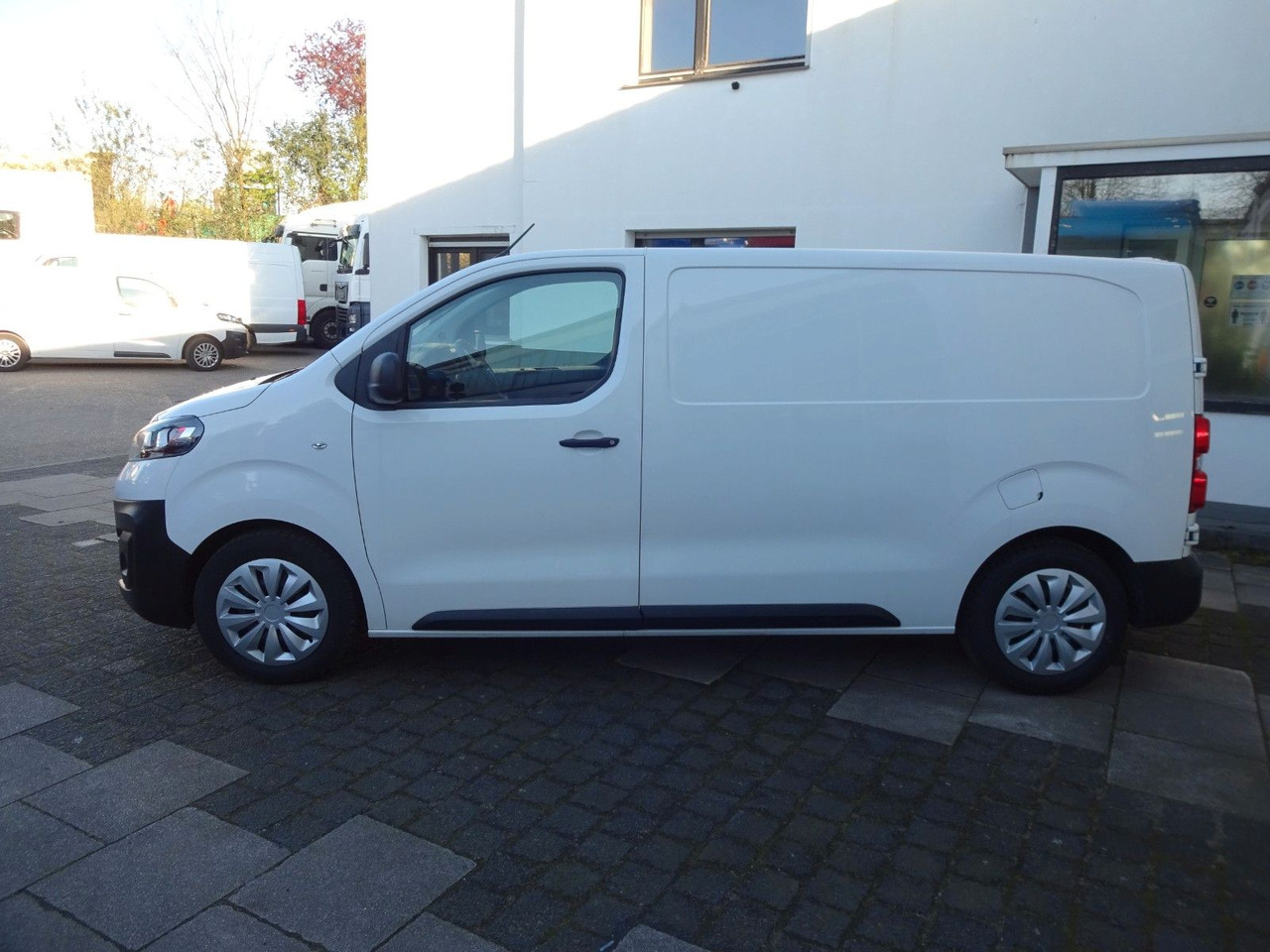 Opel 50 x Vivaro Kasten, L1H1, Klima, PDC, Tempomat - 紧凑型面包车:图4 Opel 50 x Vivaro Kasten, L1H1, Klima, PDC, Tempomat - 紧凑型面包车:图4