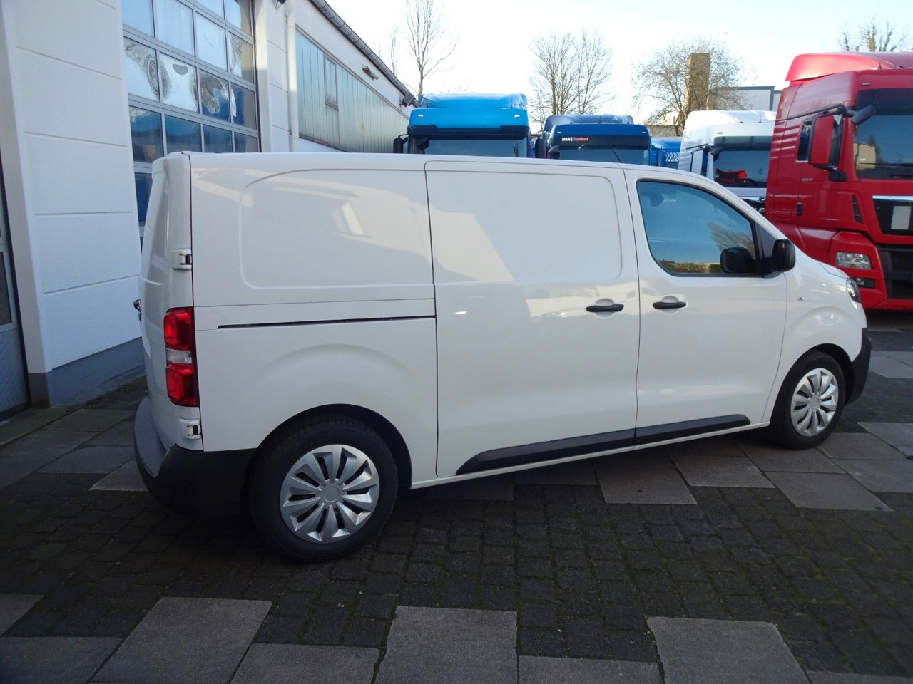 Opel 50 x Vivaro Kasten, L1H1, Klima, PDC, Tempomat - 紧凑型面包车:图5 Opel 50 x Vivaro Kasten, L1H1, Klima, PDC, Tempomat - 紧凑型面包车:图5