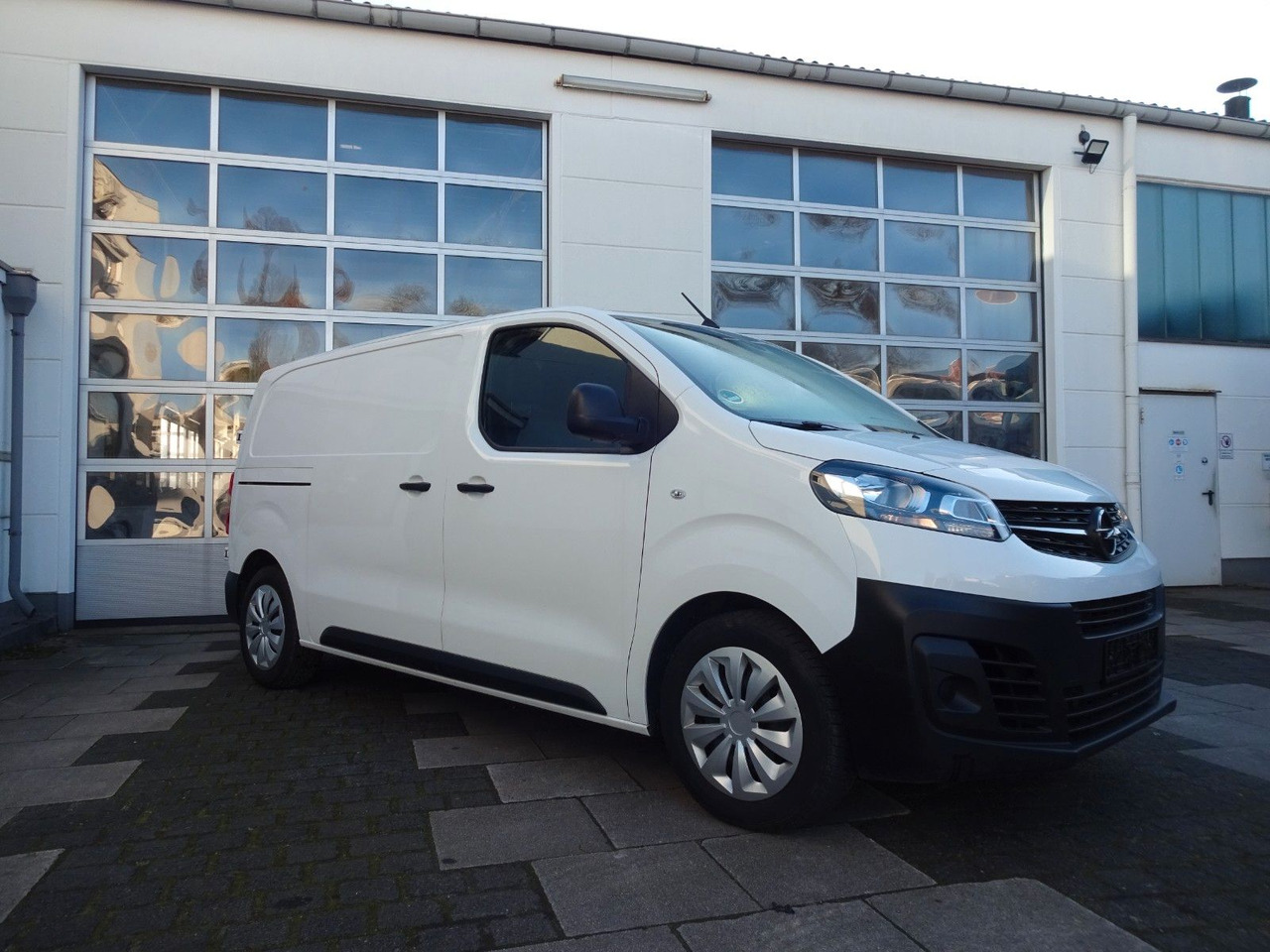 Opel 50 x Vivaro Kasten, L1H1, Klima, PDC, Tempomat - 紧凑型面包车:图3 Opel 50 x Vivaro Kasten, L1H1, Klima, PDC, Tempomat - 紧凑型面包车:图3