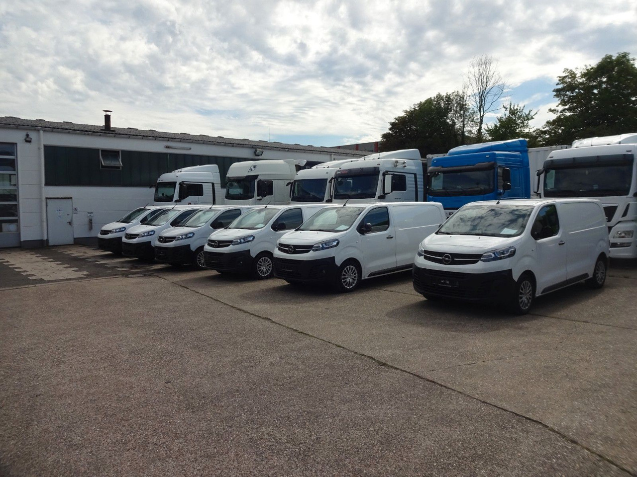 Opel 50 x Vivaro Kasten, L1H1, Klima, PDC - 紧凑型面包车:图2 Opel 50 x Vivaro Kasten, L1H1, Klima, PDC - 紧凑型面包车:图2