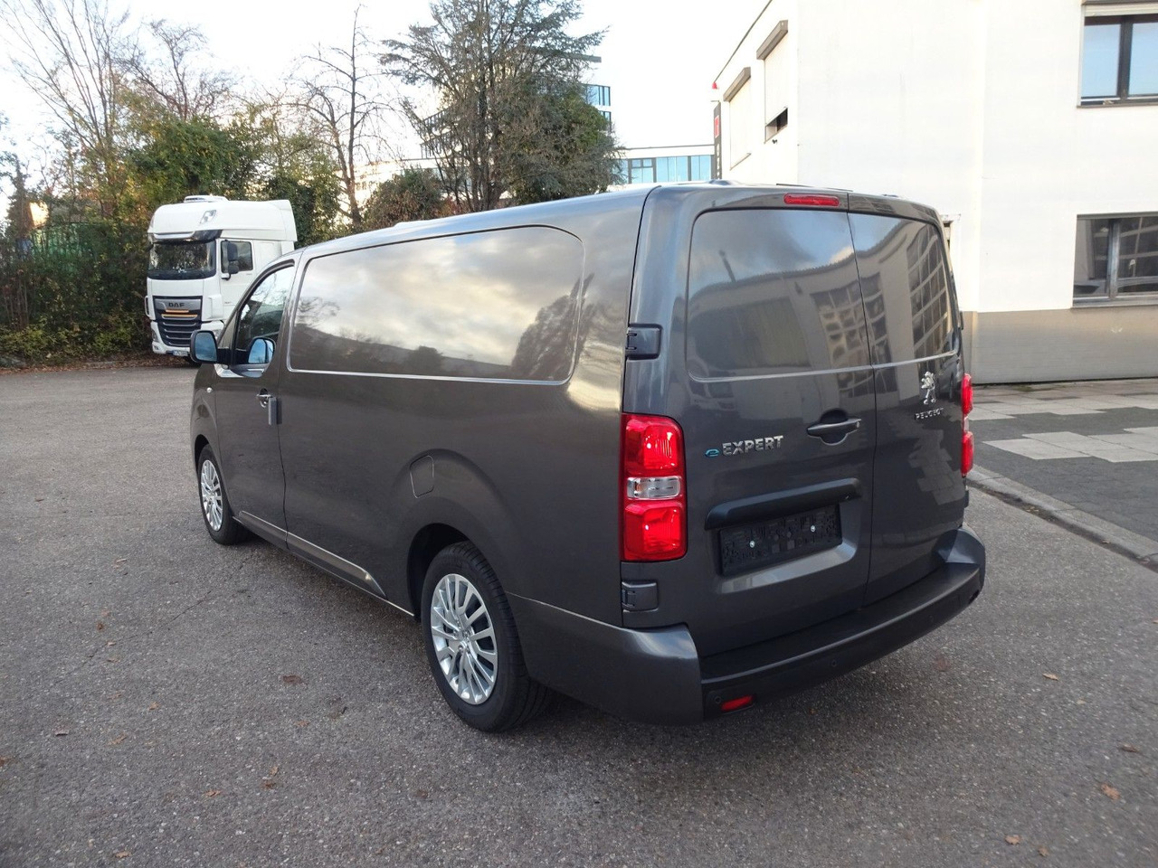 Peugeot Expert Kasten Lang, L3H1, 57 kW - 紧凑型面包车, 电动小型货车:图5 Peugeot Expert Kasten Lang, L3H1, 57 kW - 紧凑型面包车, 电动小型货车:图5