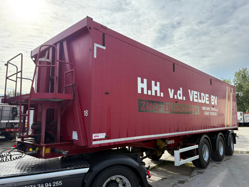 Carnehl 60m3 10 tons assen Bietenrek&Klep/deuren Stuuras Liftas Nieuwe APK! - 翻斗半拖车:图1 Carnehl 60m3 10 tons assen Bietenrek&Klep/deuren Stuuras Liftas Nieuwe APK! - 翻斗半拖车:图1