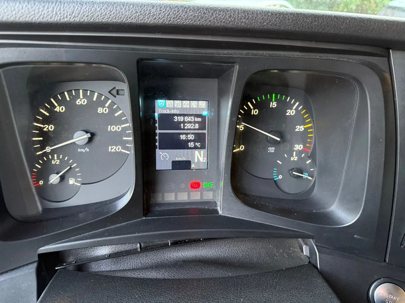 等温卡车 Mercedes-Benz Antos 1930 Frigoblock Dual temp 3 compartiments LBW AHK 319.640KM EURO 6 NL Truck!：图13