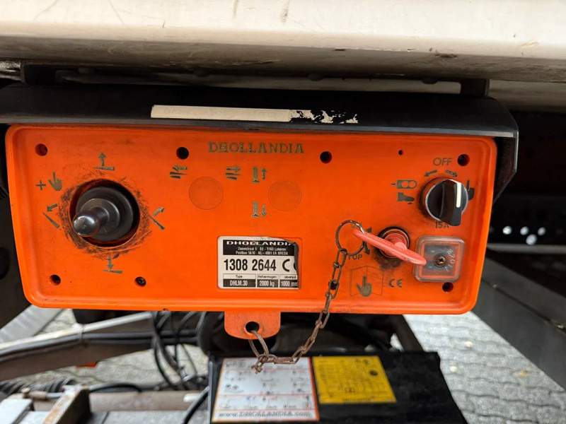 等温卡车 Mercedes-Benz Antos 1930 Frigoblock Dual temp 3 compartiments LBW AHK 319.640KM EURO 6 NL Truck!：图12