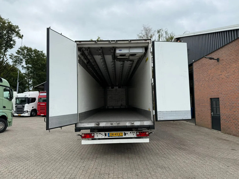 Schmitz Cargobull SKO 24 5x Meatrails Rohrbahnen Fleisch Carrier Vector 1950MT let op!! vol vleeshaken en 2 reservewielen - 等温半拖车:图4 Schmitz Cargobull SKO 24 5x Meatrails Rohrbahnen Fleisch Carrier Vector 1950MT let op!! vol vleeshaken en 2 reservewielen - 等温半拖车:图4