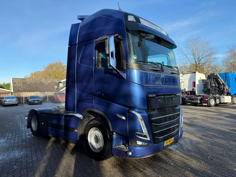 Volvo FH 460 Globetrotter XL 2x tank Standairco 405.369KM! NL Truck - APK 09-2026 - 牵引车:图4 Volvo FH 460 Globetrotter XL 2x tank Standairco 405.369KM! NL Truck - APK 09-2026 - 牵引车:图4