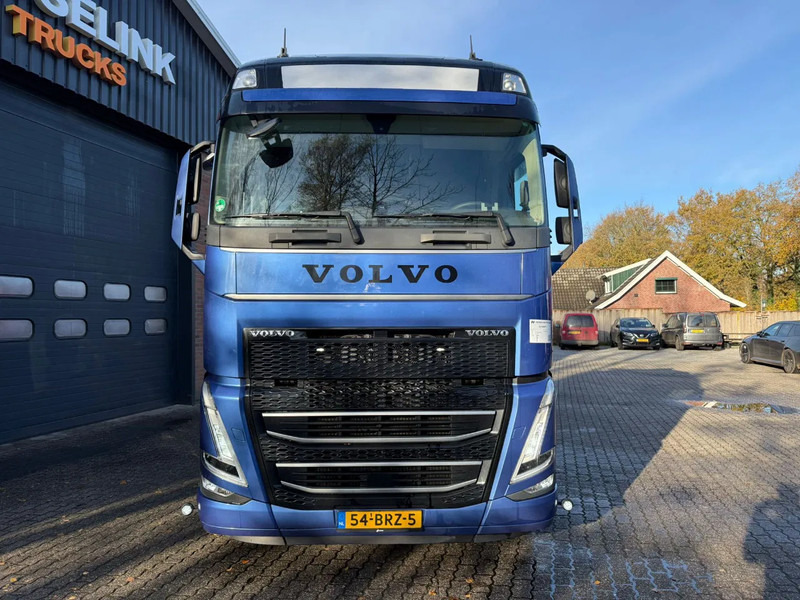 Volvo FH 460 Globetrotter XL 2x tank Standairco 405.369KM! NL Truck - APK 09-2026 - 牵引车:图5 Volvo FH 460 Globetrotter XL 2x tank Standairco 405.369KM! NL Truck - APK 09-2026 - 牵引车:图5