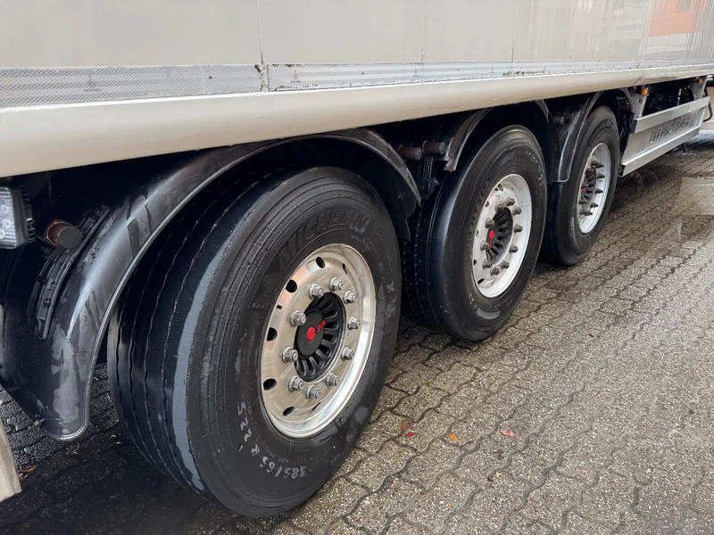 Kraker CF 200 92m3 Agrar Lenkachse/Steering axle Hogedrukreiniger - 活动底半拖车:图4 Kraker CF 200 92m3 Agrar Lenkachse/Steering axle Hogedrukreiniger - 活动底半拖车:图4
