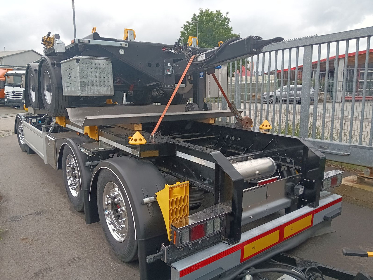 Hüffermann 3-A VARIO-CARRIER SAF NEU VERZINKT LiftAlufelgen - 滚出式/ 箕斗拖车:图2 Hüffermann 3-A VARIO-CARRIER SAF NEU VERZINKT LiftAlufelgen - 滚出式/ 箕斗拖车:图2