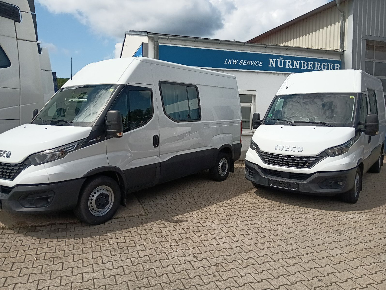 Iveco Daily Kasten HKa 35S21 V WB3520 AHK, Standheizun - 无侧窗厢式货车:图4 Iveco Daily Kasten HKa 35S21 V WB3520 AHK, Standheizun - 无侧窗厢式货车:图4