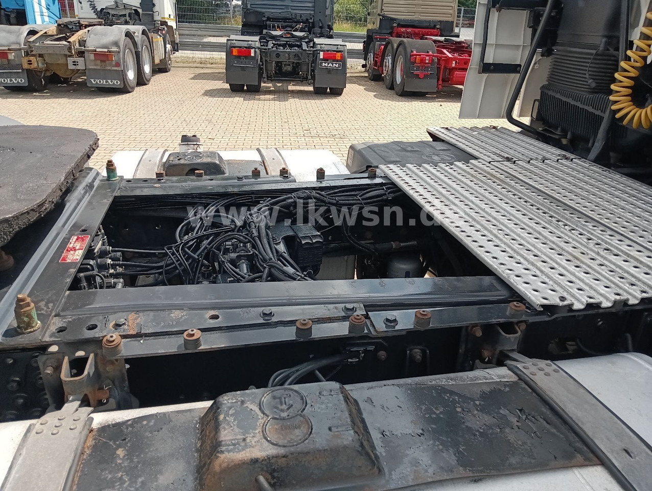 牵引车 MAN TGX 18:440 FLT XLX 2xTank Klima Spoiler Kühlbox MAN TGX 18:440 FLT XLX 2xTank Klima Spoiler Kühlbox：图24