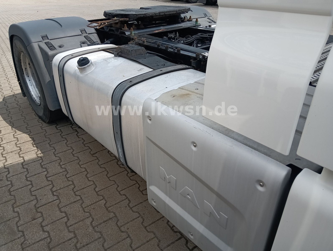 牵引车 MAN TGX 18:440 FLT XLX 2xTank Klima Spoiler Kühlbox MAN TGX 18:440 FLT XLX 2xTank Klima Spoiler Kühlbox：图20