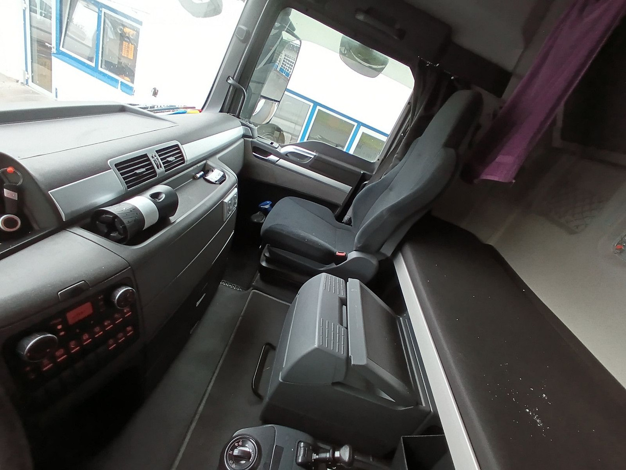 牵引车 MAN TGX 18:440 FLT XLX 2xTank Klima Spoiler Kühlbox MAN TGX 18:440 FLT XLX 2xTank Klima Spoiler Kühlbox：图33