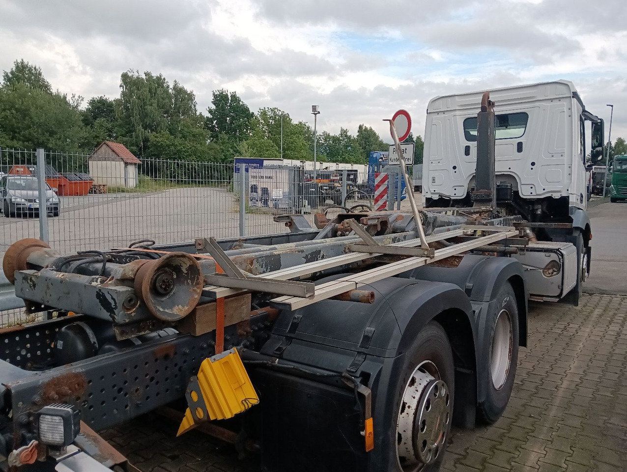 Mercedes-Benz 2545 6x2 Lenk/Lift MEILLER RK2070 Luft/Luft - 驾驶室底盘卡车:图3 Mercedes-Benz 2545 6x2 Lenk/Lift MEILLER RK2070 Luft/Luft - 驾驶室底盘卡车:图3