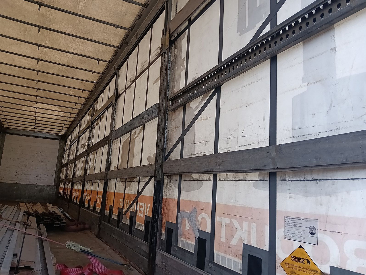侧帘半拖车 Schmitz Cargobull SCS24 DOPPELSTOCK HUBDACH Lift SAF 455/40R22,5：图20