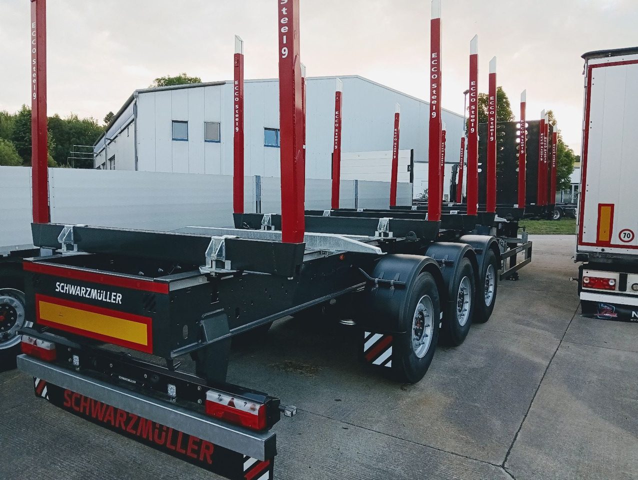 Schwarzmüller 3-A Rungensattel 8xRungSchemel 5800kg NEU sofort Schwarzmüller 3-A Rungensattel 8xRungSchemel 5800kg NEU sofort - 木材运输半挂车:图3 Schwarzmüller 3-A Rungensattel 8xRungSchemel 5800kg NEU sofort Schwarzmüller 3-A Rungensattel 8xRungSchemel 5800kg NEU sofort - 木材运输半挂车:图3