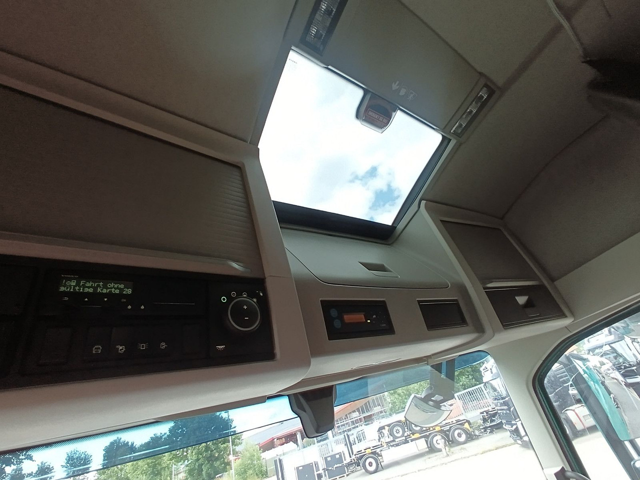 牵引车 Volvo FH 500 4x2T Globe Voll-Luft ACC I-PARC NaviALCOA：图20