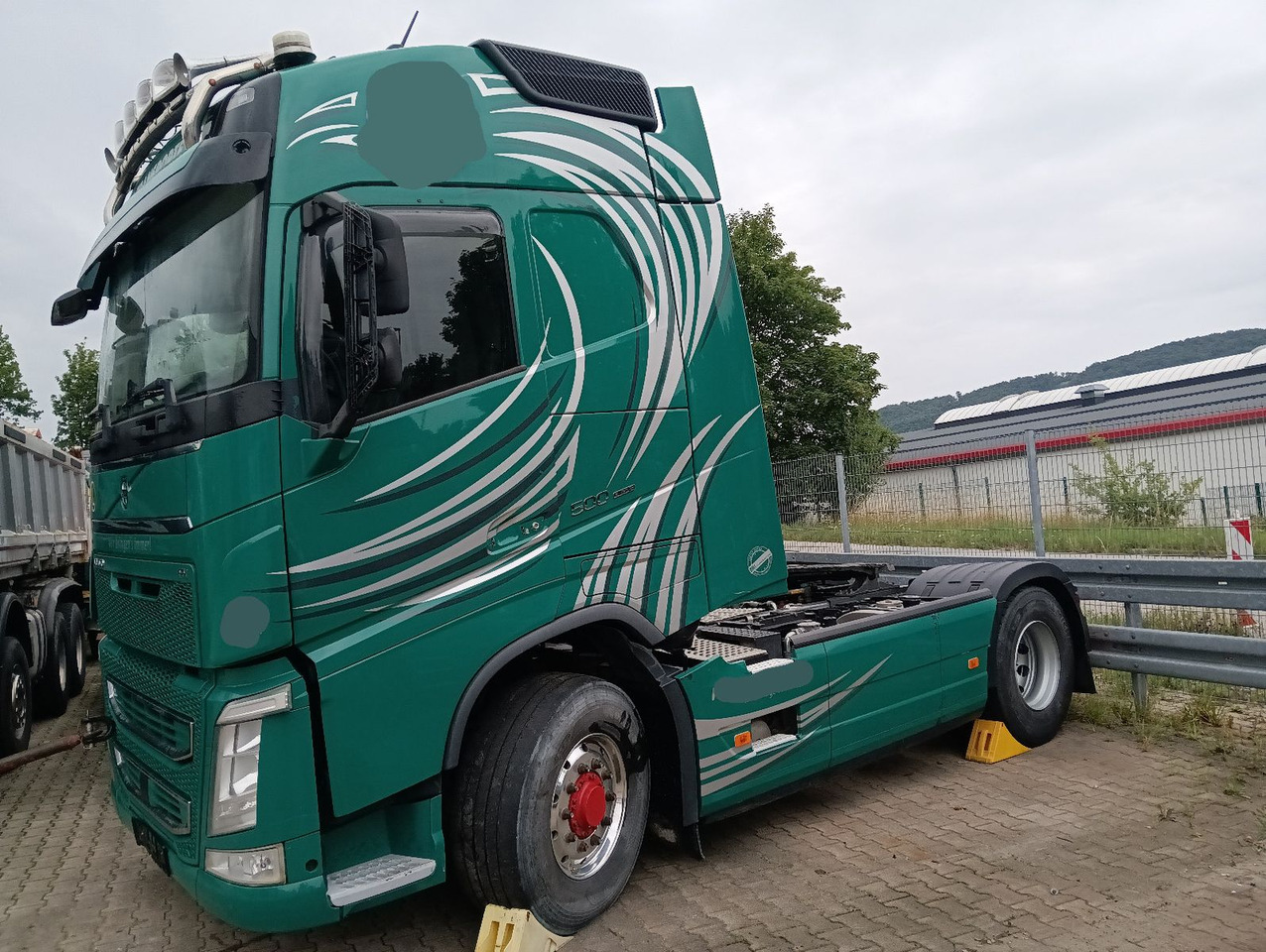 Volvo FH 500 4x2T X-Track Globe I-PARC HydraulikUNFALL - 牵引车:图4 Volvo FH 500 4x2T X-Track Globe I-PARC HydraulikUNFALL - 牵引车:图4