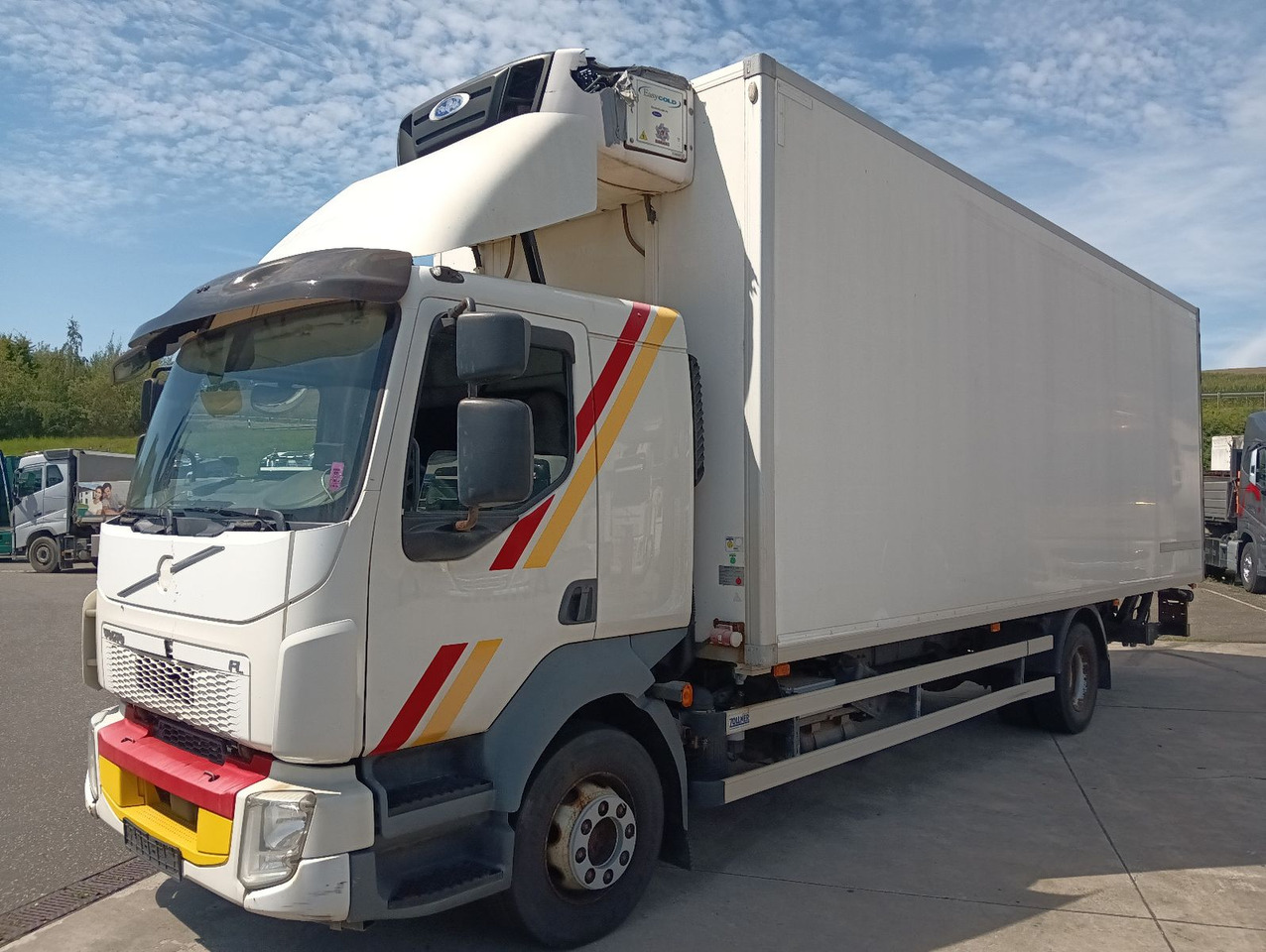 Volvo FL250 4x2R 14t CarrierSupra650 7,3m LBW1.5tKlima - 冷藏车:图2 Volvo FL250 4x2R 14t CarrierSupra650 7,3m LBW1.5tKlima - 冷藏车:图2