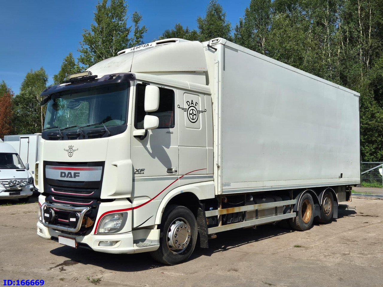 DAF XF 106.460 FAR 6X2 Euro6 - 冷藏车:图1 DAF XF 106.460 FAR 6X2 Euro6 - 冷藏车:图1