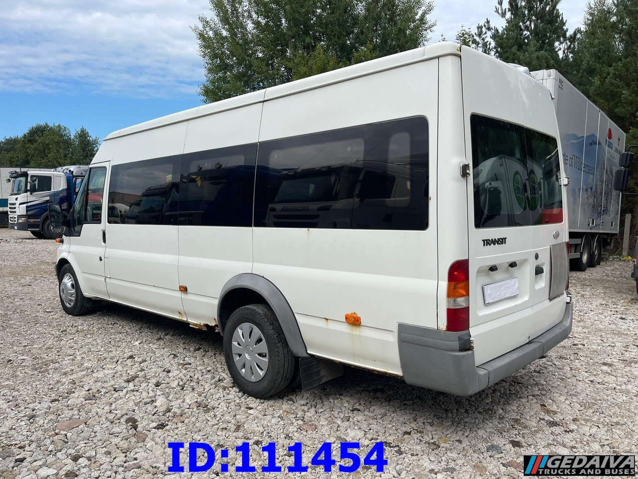 FORD Transit Manual 17-seater - 长途客车:图5 FORD Transit Manual 17-seater - 长途客车:图5