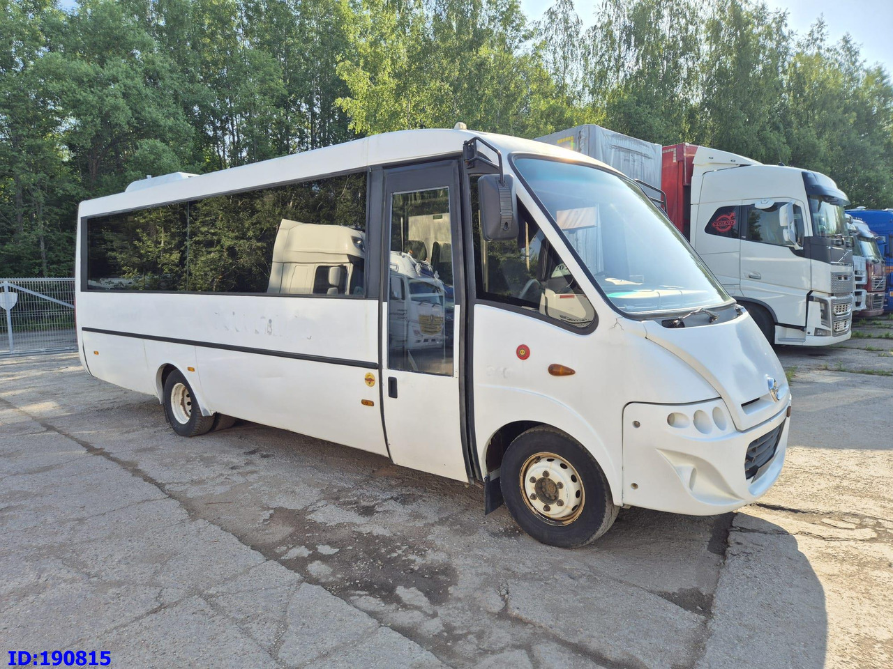 IVECO 65c18 Thesi Kapena 27place (Engine problem) - 长途客车:图1 IVECO 65c18 Thesi Kapena 27place (Engine problem) - 长途客车:图1