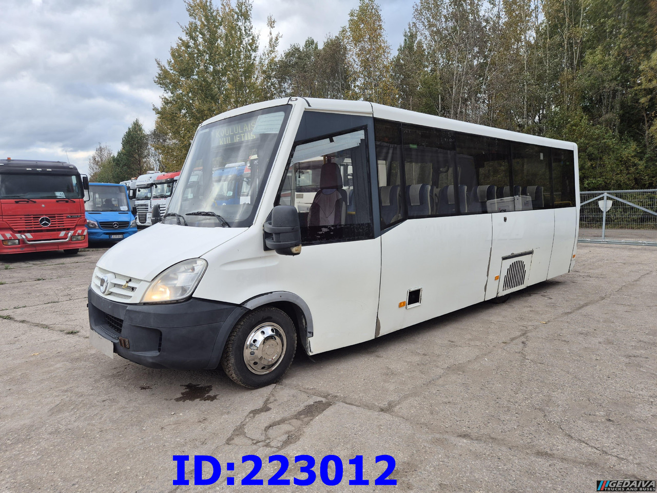 IVECO Daily 50C18 - 23-seater - 长途客车:图1 IVECO Daily 50C18 - 23-seater - 长途客车:图1