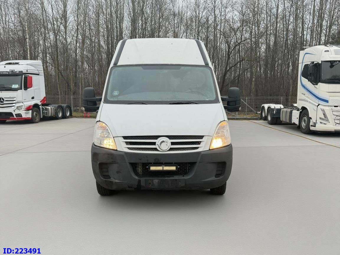 IVECO Daily Strada 17-seater Euro5 - 长途客车:图2 IVECO Daily Strada 17-seater Euro5 - 长途客车:图2