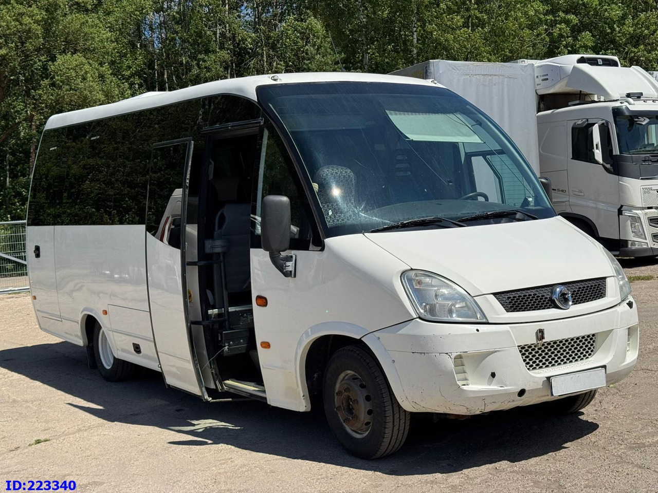 IVECO Wing Euro5 25 places - 长途客车:图2 IVECO Wing Euro5 25 places - 长途客车:图2