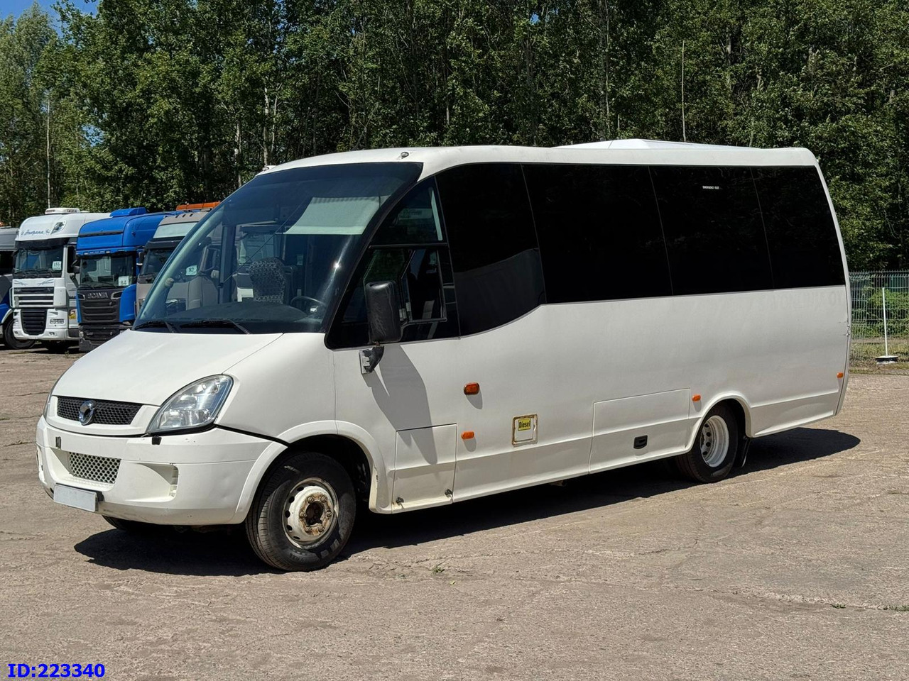IVECO Wing Euro5 25 places - 长途客车:图1 IVECO Wing Euro5 25 places - 长途客车:图1