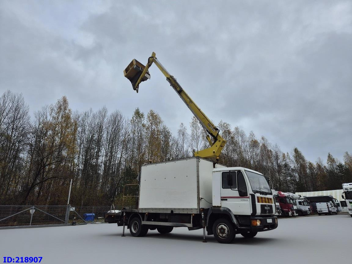 MAN LE 220C + Sky King 179TV - 车载空中平台, 市政/ 专用车辆:图1 MAN LE 220C + Sky King 179TV - 车载空中平台, 市政/ 专用车辆:图1