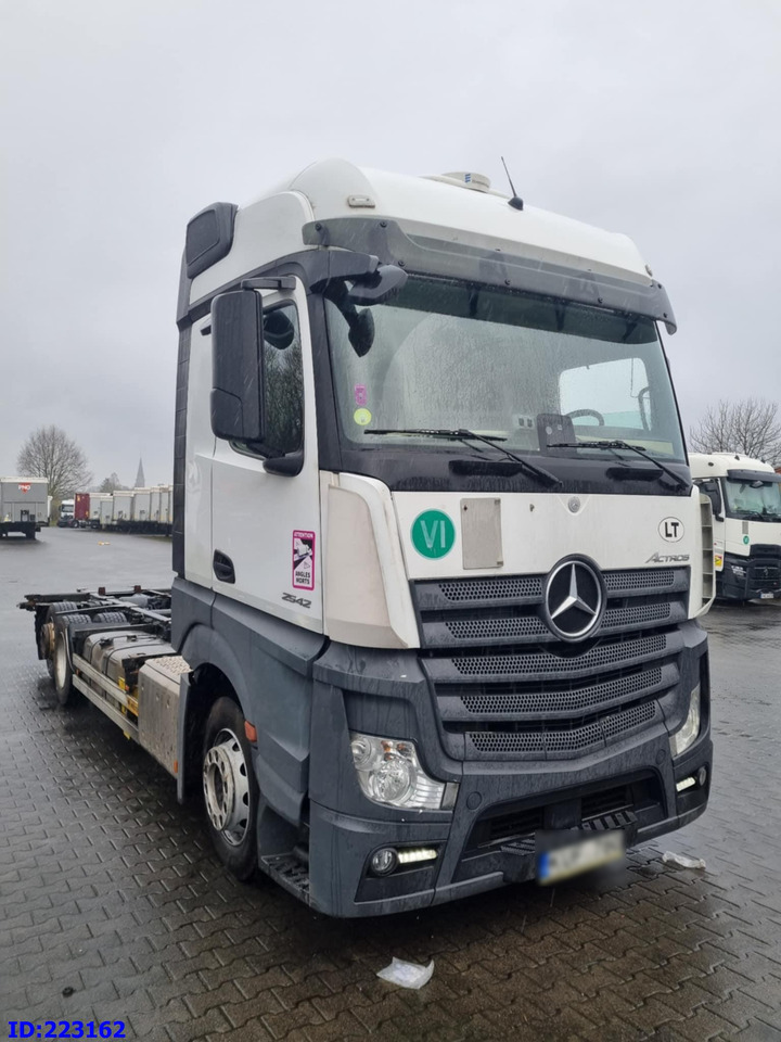 MERCEDES-BENZ Actros 2542 BDF 6x2 Euro6 - 驾驶室底盘卡车:图2 MERCEDES-BENZ Actros 2542 BDF 6x2 Euro6 - 驾驶室底盘卡车:图2